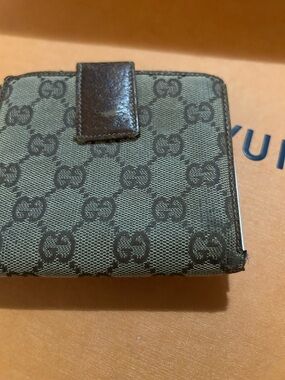 Gucci Brown Monogram Card Holder with Leather Trim